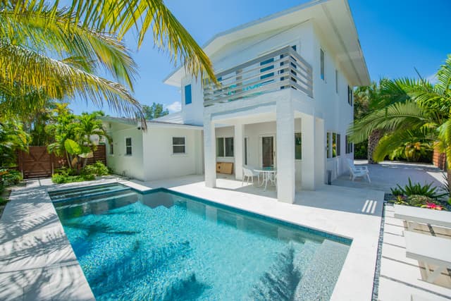 Private Pool and Spa