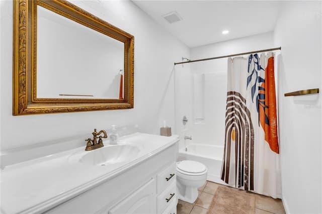 Primary Bedroom, Ensuite bathroom
