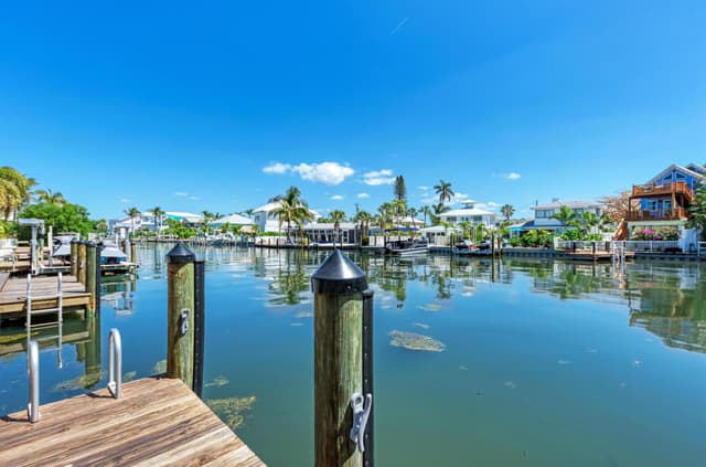 Dock Access Space - Anna Maria Island Locals