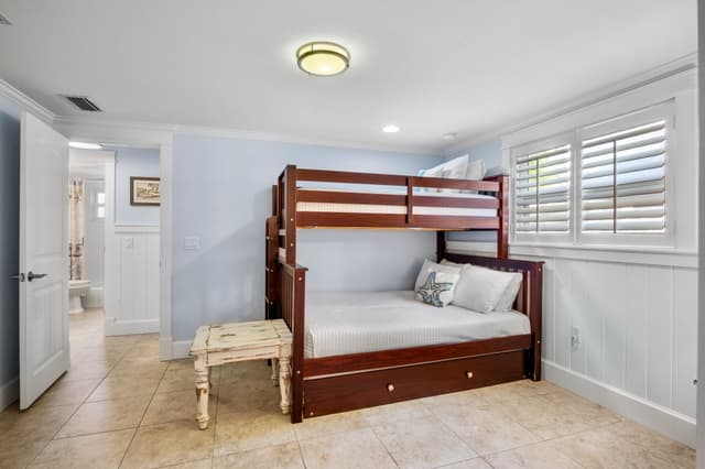 Third Bedroom, Twin-over-full bunk bed