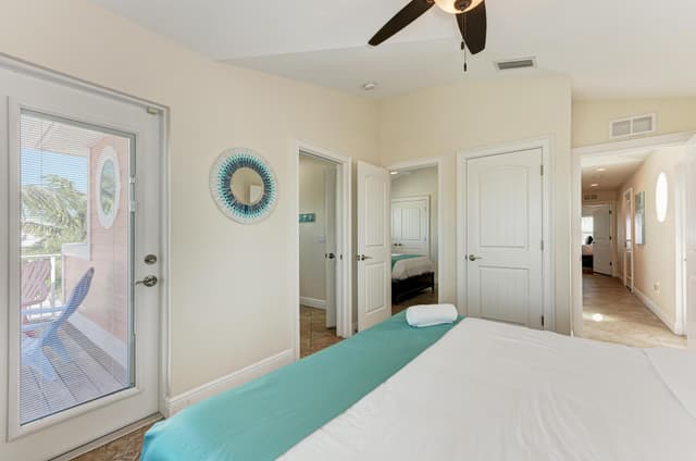 Bedroom - Anna Maria Island Locals