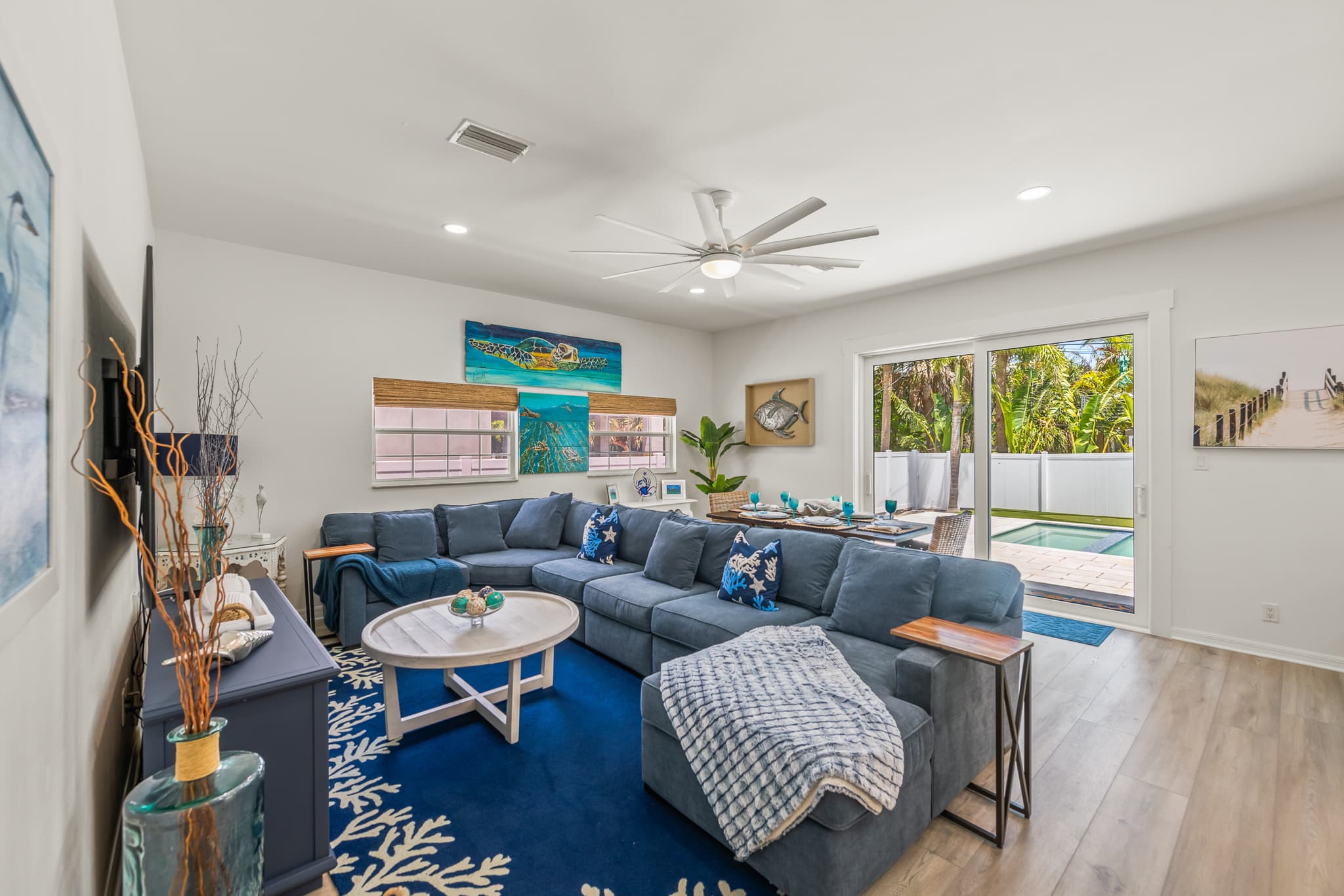A Charming Beach Cottage on Elm — photo 7