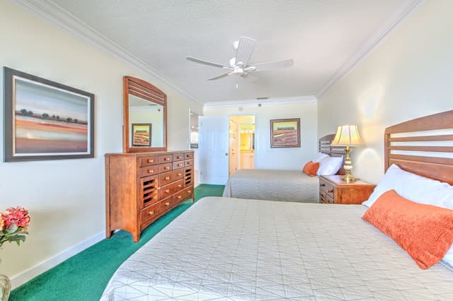 JC Resorts Redington Shores Sea Oats 106 Main bedroom 3