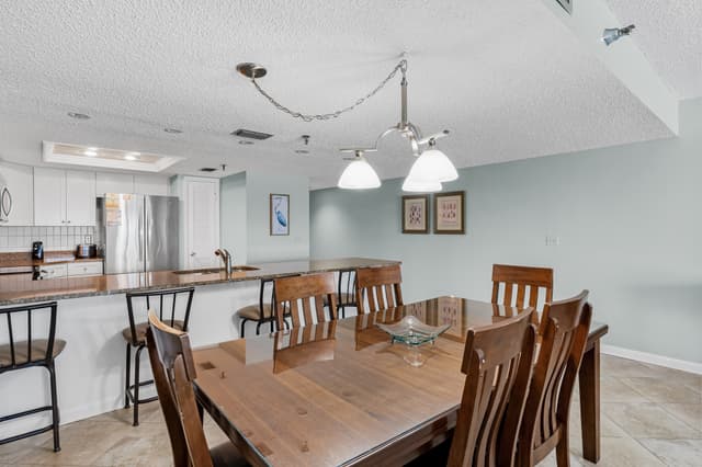 JC Resorts Sand Dollar 309 Dining Room Indian Shores-2(2048 Pixels)14