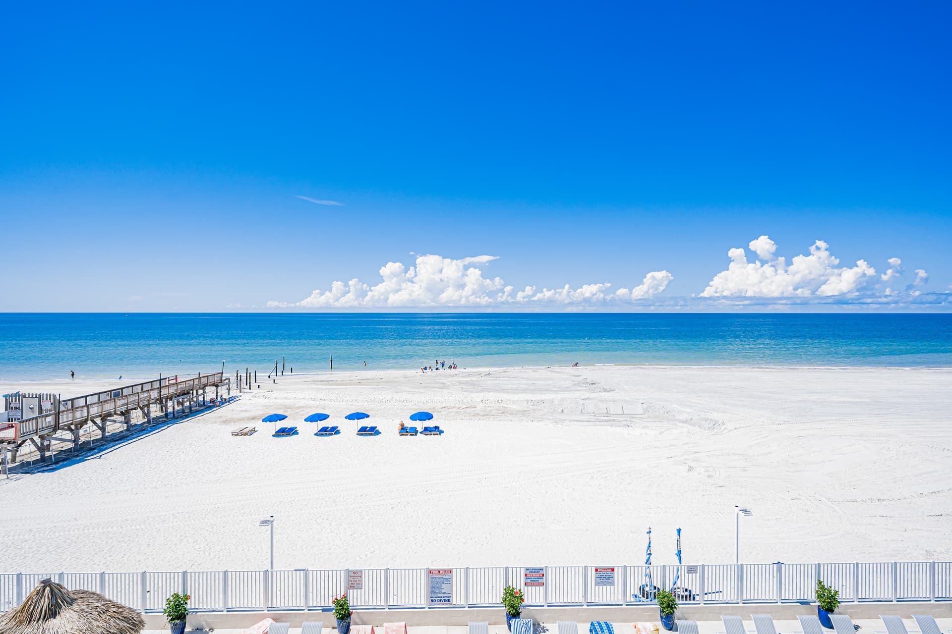 JC Resorts Sand Dollar 309 Balcony Indian Shores-2(2048 Pixels)2