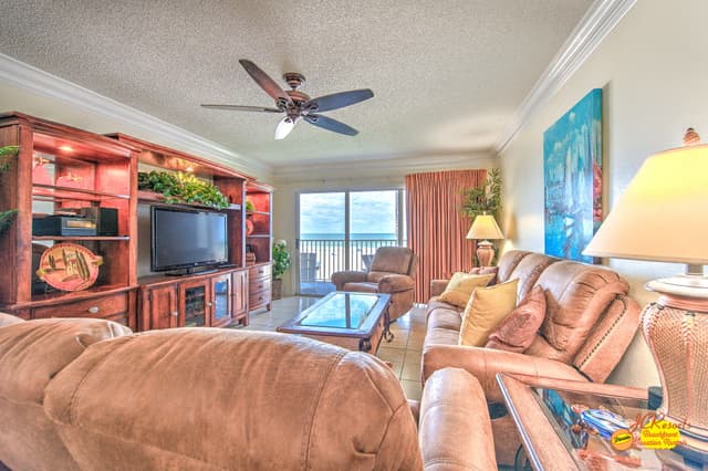 JC Resorts Redington Shores Sea Oats 106 Living room 2