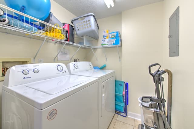 JC Resorts Redington Shores Sea Oats 106 Laundry room 1
