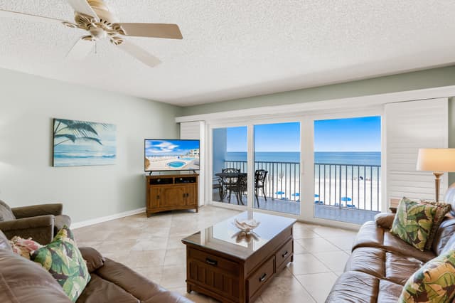 JC Resorts Sand Dollar 309 Living Room Indian Shores-2(2048 Pixels)12