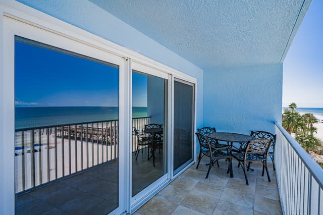 JC Resorts Sand Dollar 309 Balcony Indian Shores-6(2048 Pixels)6