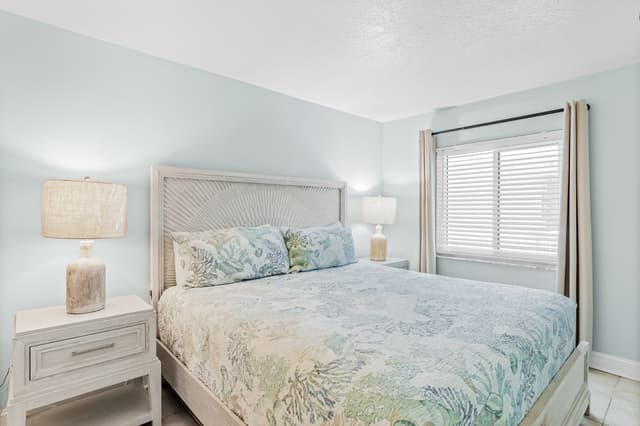 JC Resorts Sand Dollar 403 Bedroom 3 Indian Shores-1(2048 Pixels)35