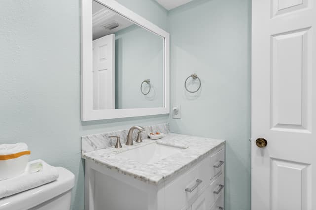 JC Resorts Sand Dollar 309 Bathroom 1 Indian Shores-2(2048 Pixels)26