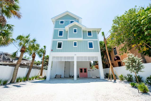 Ocean Overlook by Siesta Key Luxury Rental Properties