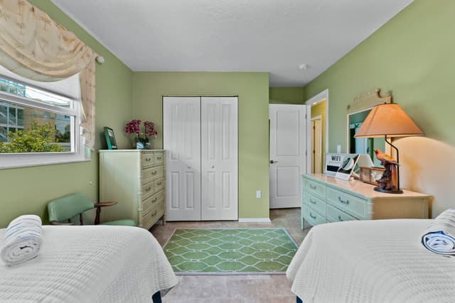 Second Bedroom, Two Twins