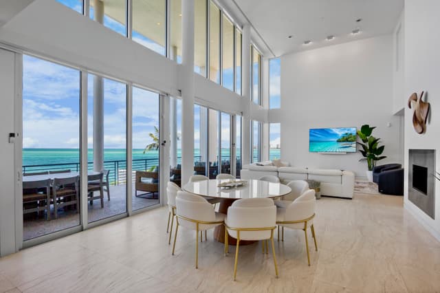 Dining Area with balcony access