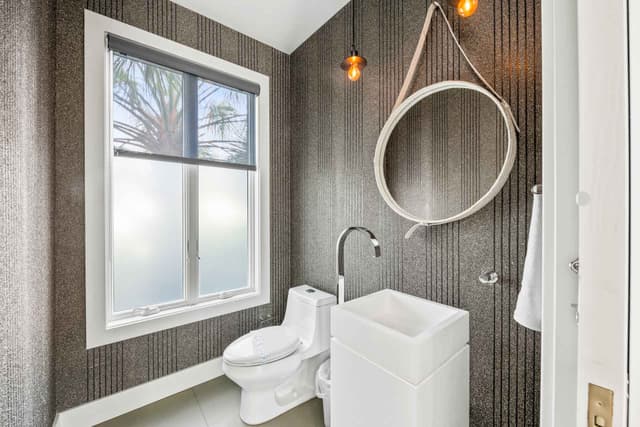Great Room - Half Bath