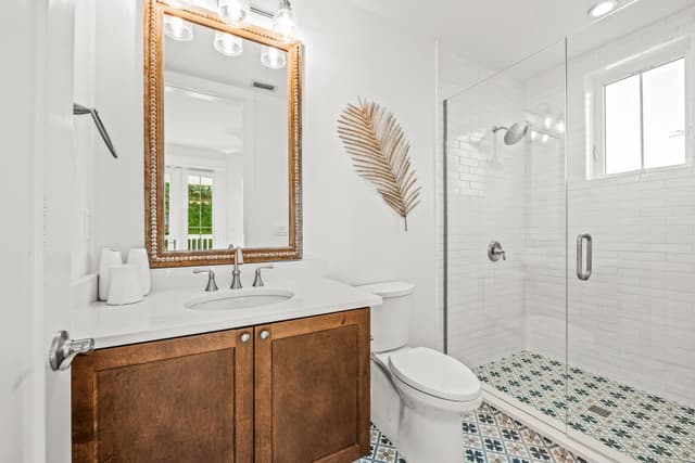 Fifth Bedroom-Ensuite Bathroom