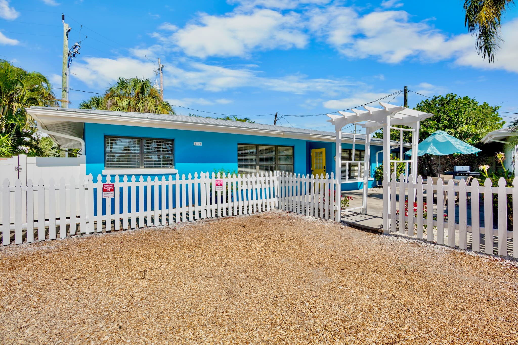 Casita West — photo 1