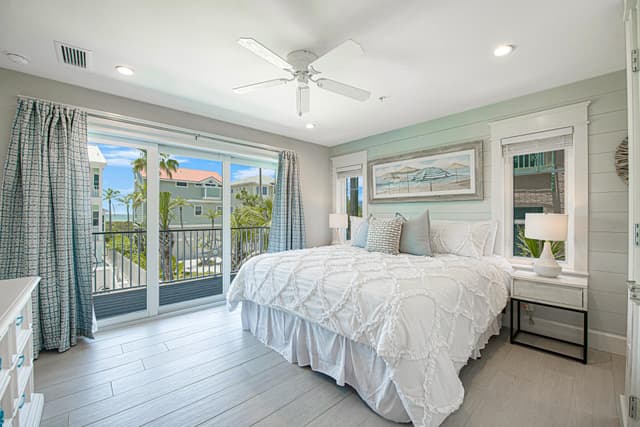 Sixth Bedroom (2nd Floor), King Bed with Balcony and En Suite Bath