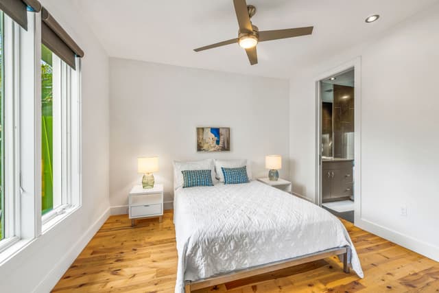 Bedroom 1 - Queen Bed with En Suite Bath