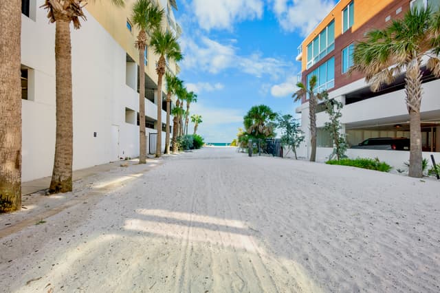 Dos Casitas Retreat by Siesta Key Luxury Rental Properties