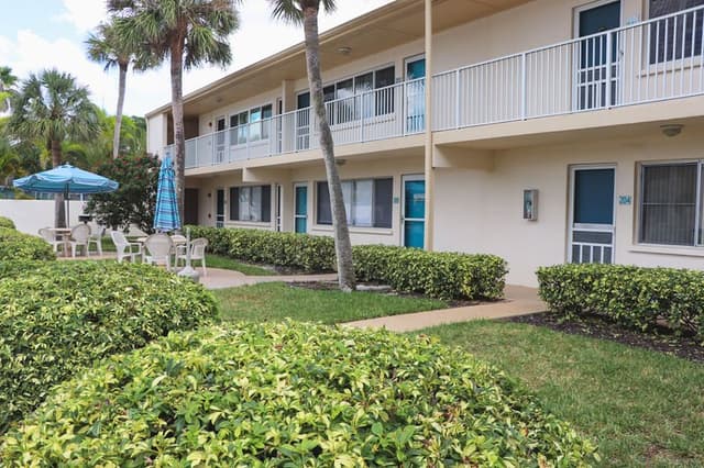 Siesta Beach House 205
