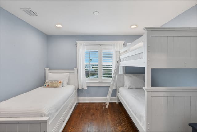 Seventh Bedroom (3rd floor), Twin over Full Bunk Bed with Twin Trundle