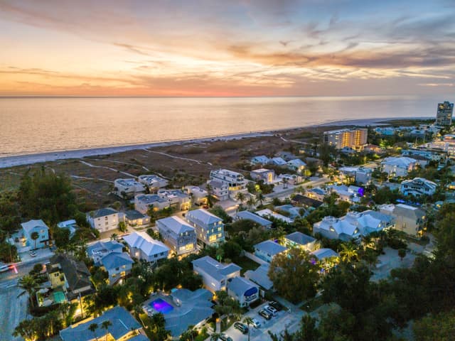 Sunset View - Siesta Key Luxury Rental Properties