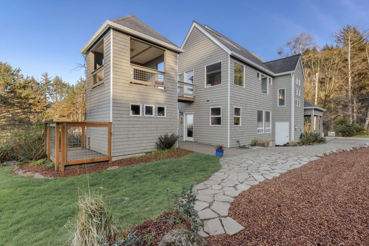 Anchor House - Ocean View Home with Lookout Tower — photo 41