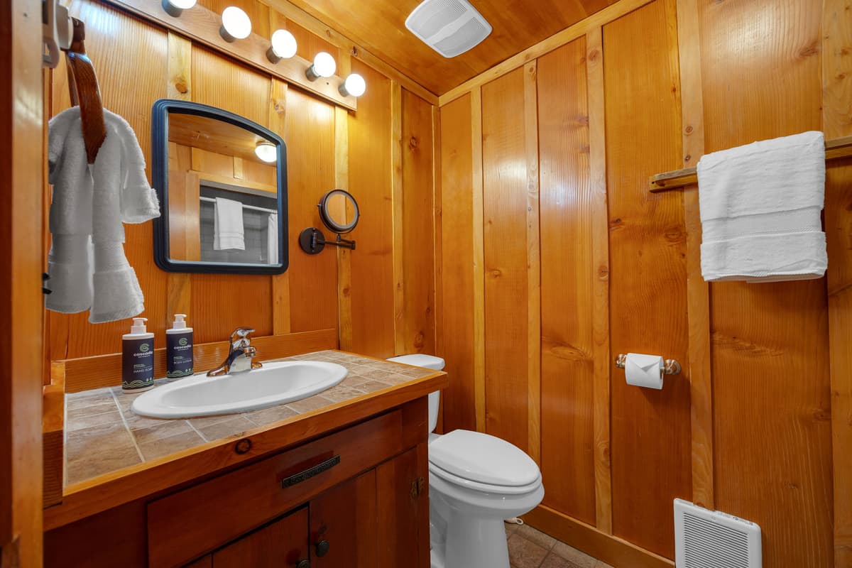 Berghuttlein Getaway - Cozy family alpine retreat with creek access — photo 41