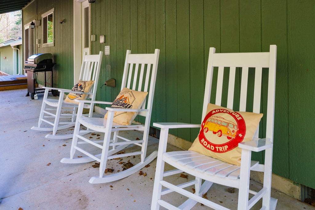 Chateau Relaxeau: Game Room Hot Tub Pet Friendly — photo 52