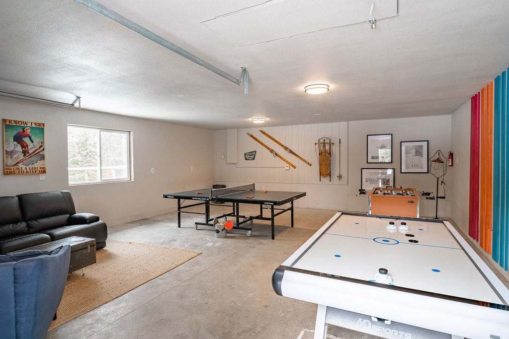 Chateau Relaxeau: Game Room Hot Tub Pet Friendly — photo 46