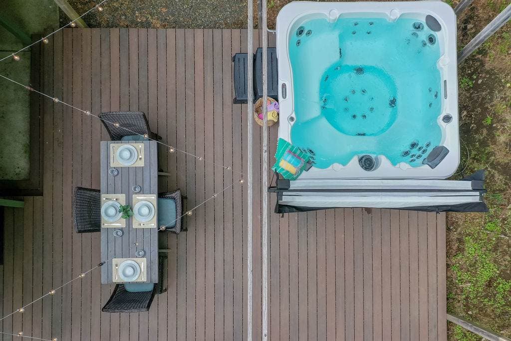Chateau Relaxeau: Game Room Hot Tub Pet Friendly — photo 51