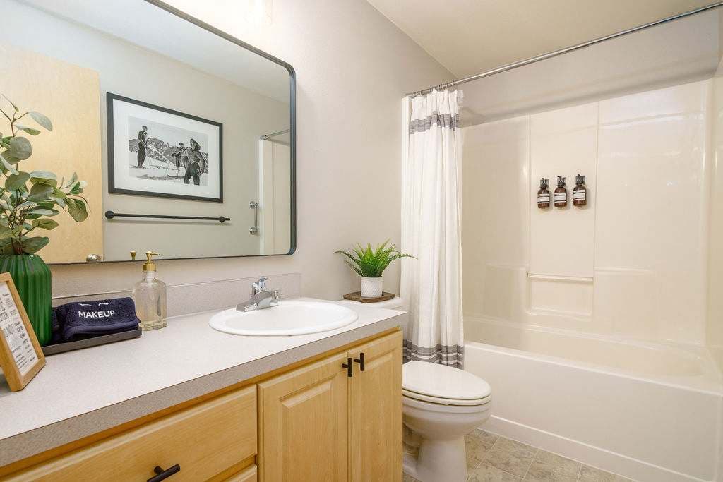 Chateau Relaxeau: Game Room Hot Tub Pet Friendly — photo 40