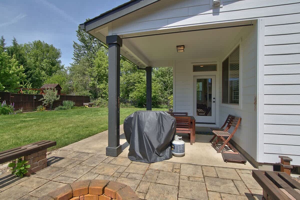 Creekside Hideaway - Wine Country by 3rd St — photo 16