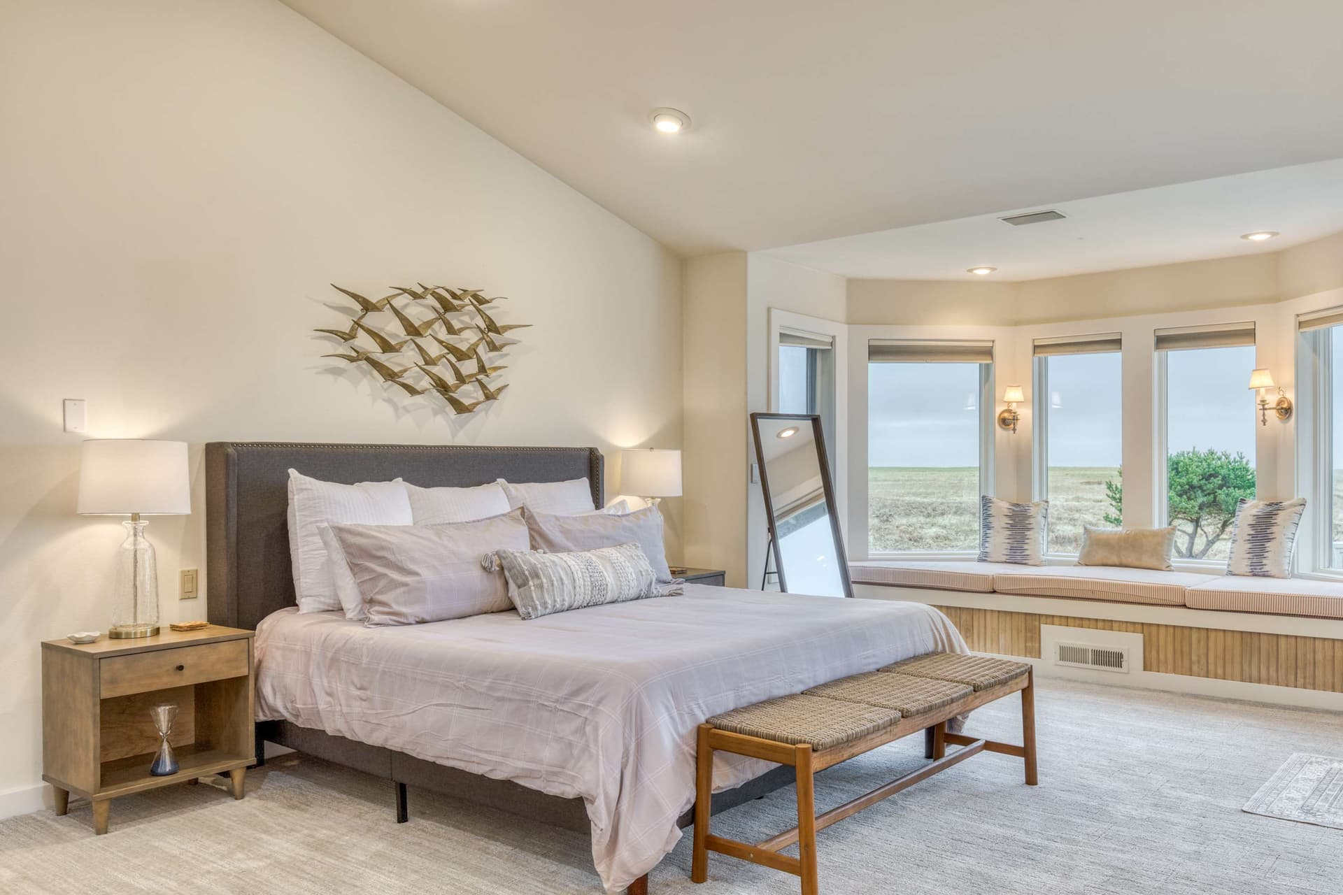 Elk Ridge - Lux Oceanfront Family Retreat Hot Tub — photo 5