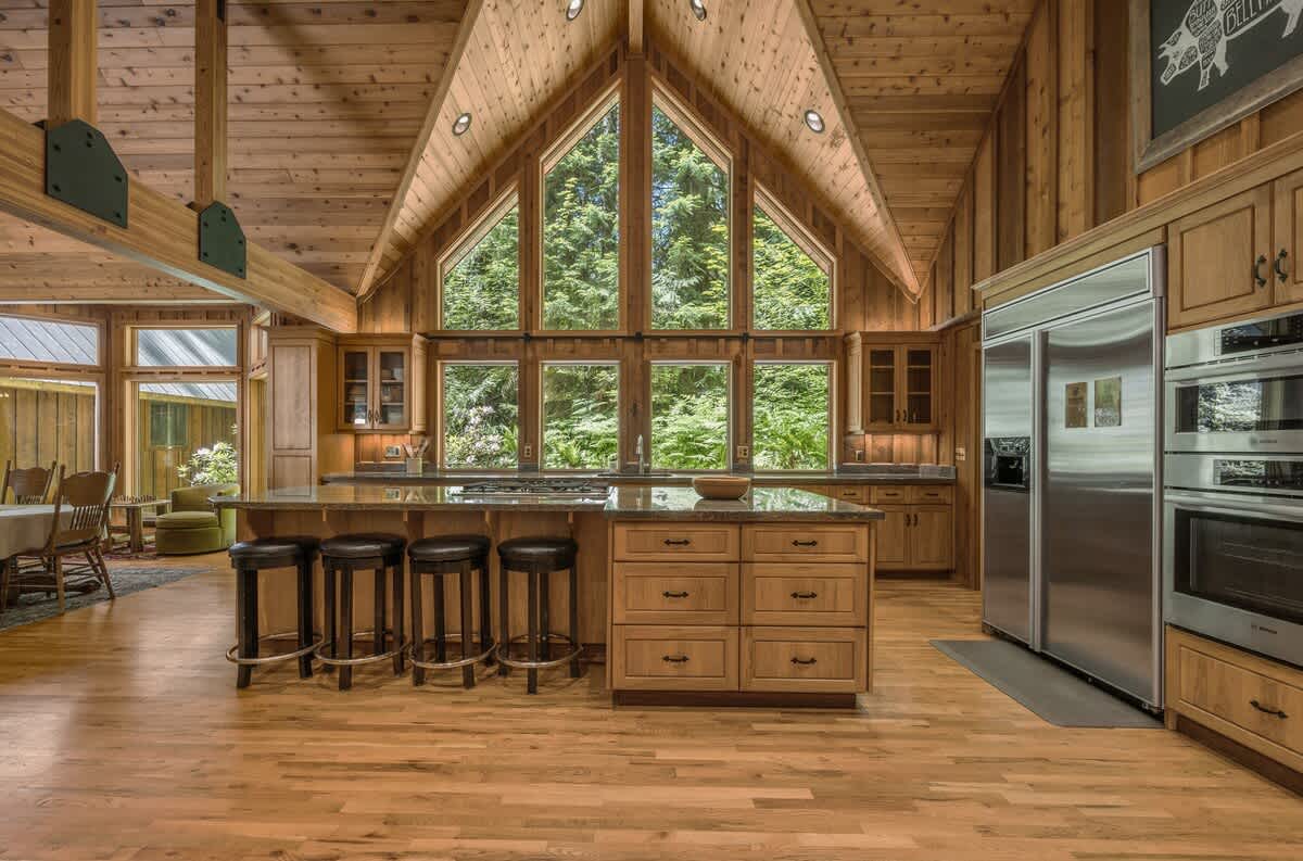 Forrest Lodge Luxe with Hot Tub & Sauna — photo 23