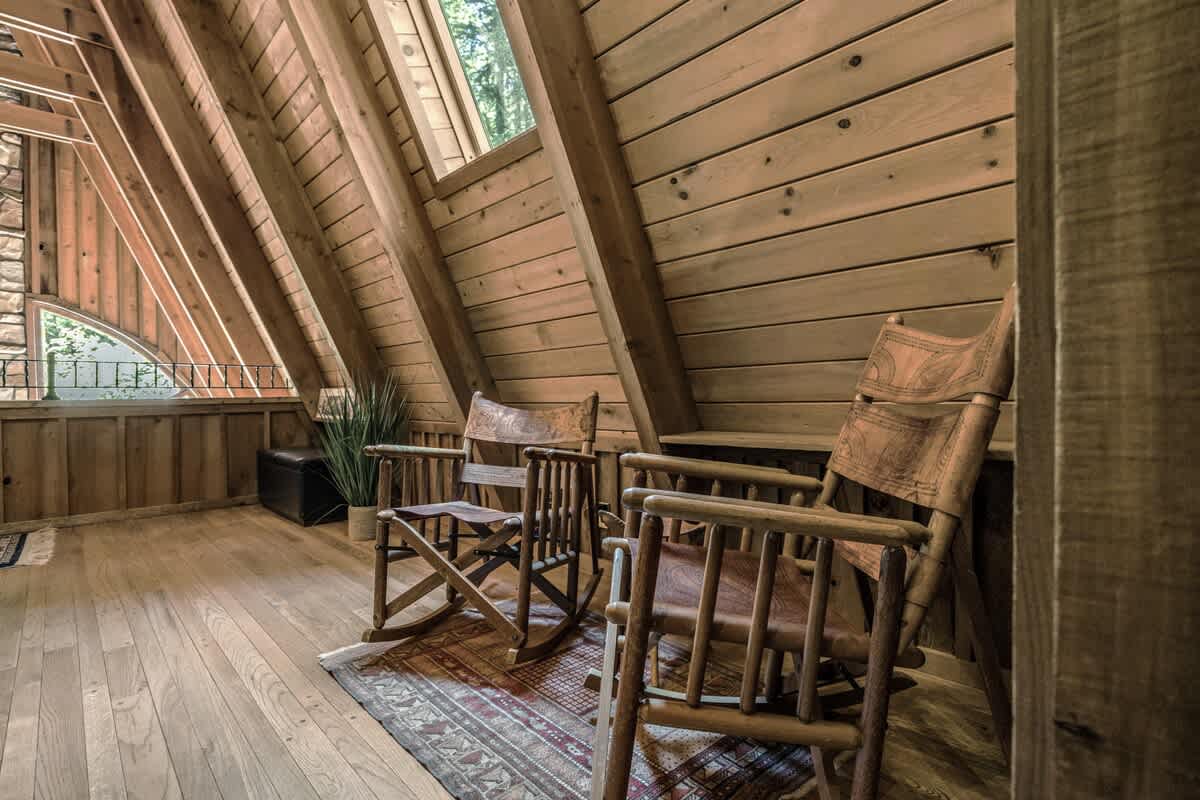 Forrest Lodge Luxe with Hot Tub & Sauna — photo 73