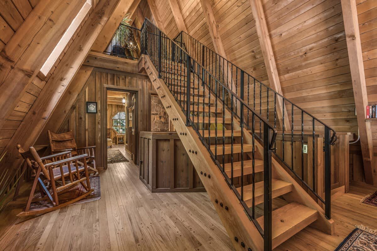 Forrest Lodge Luxe with Hot Tub & Sauna — photo 78