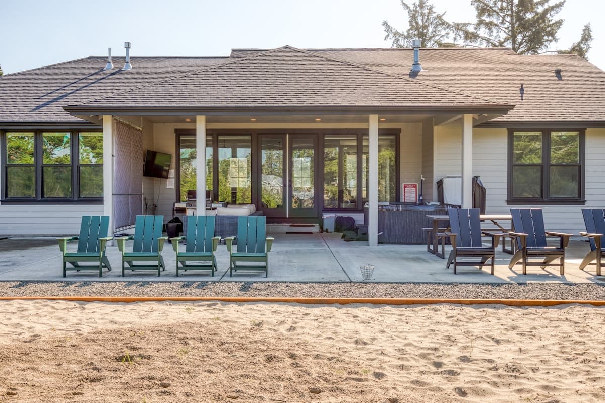 Gearhart Getaway: Hot Tub + Walk to the Beach — photo 45