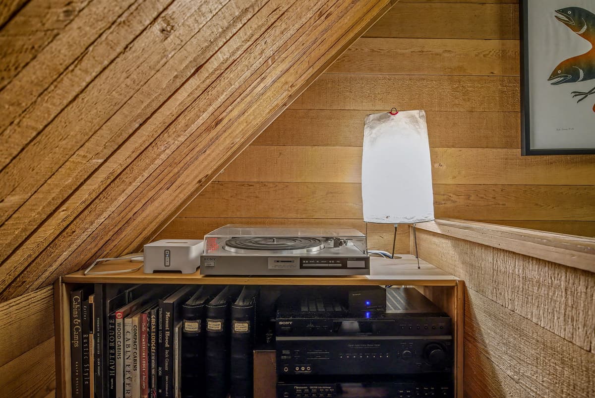 Holzhutte - Mid-century alpine retreat - Hot tub — photo 44