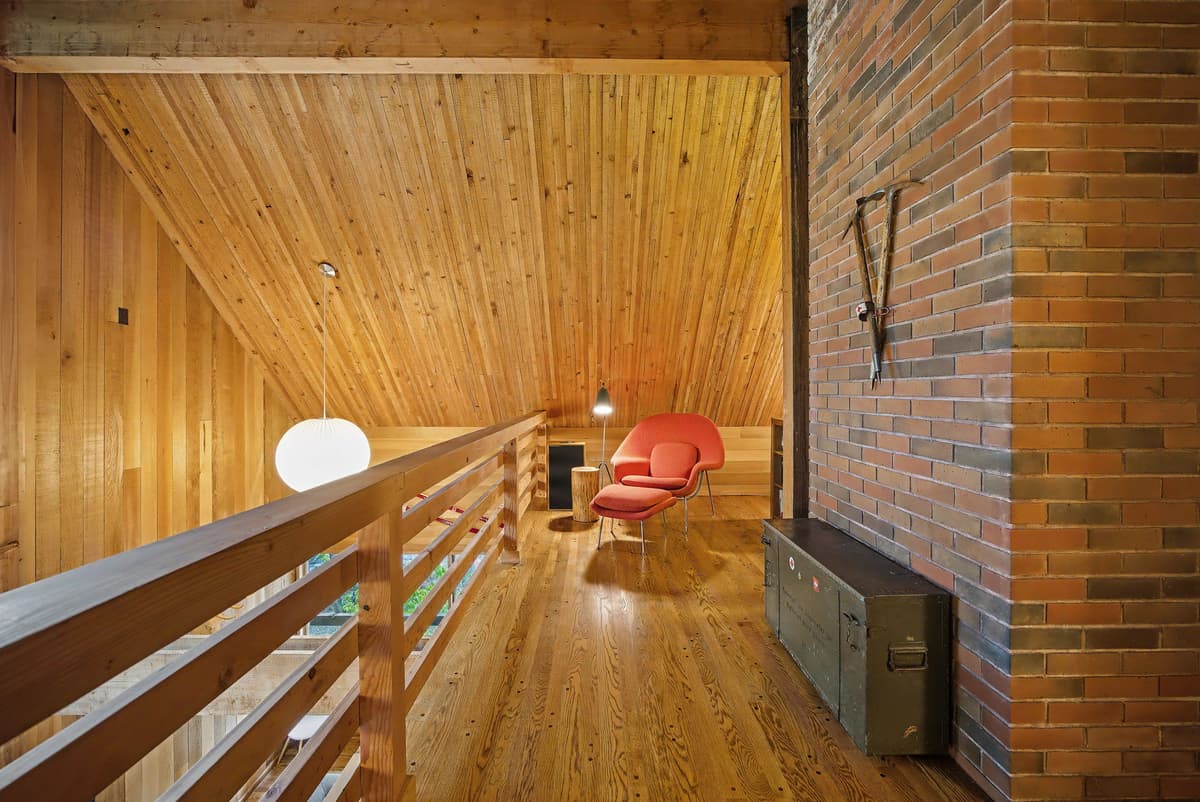 Holzhutte - Mid-century alpine retreat - Hot tub — photo 42