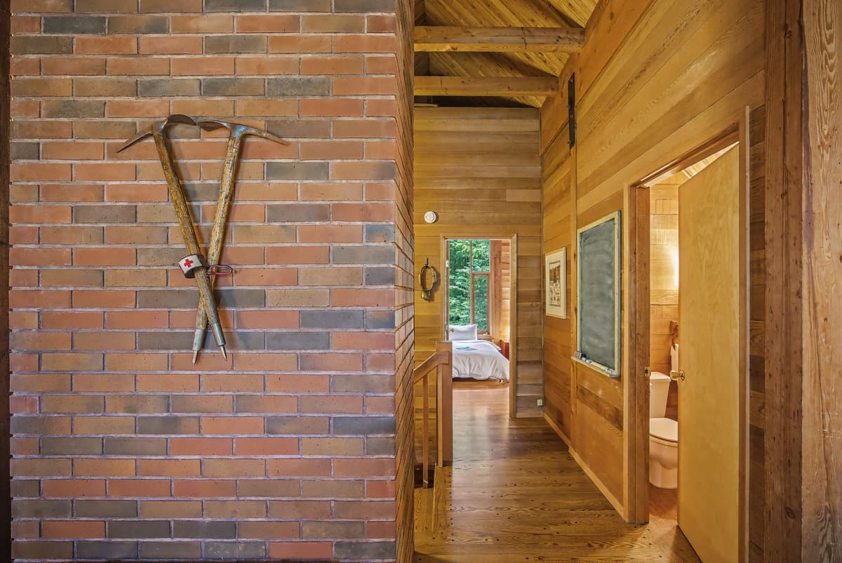 Holzhutte - Mid-century alpine retreat - Hot tub — photo 52