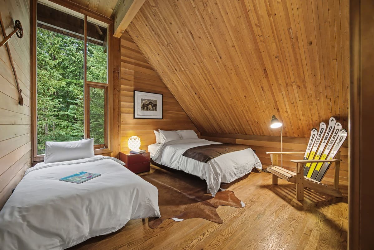 Holzhutte - Mid-century alpine retreat - Hot tub — photo 24