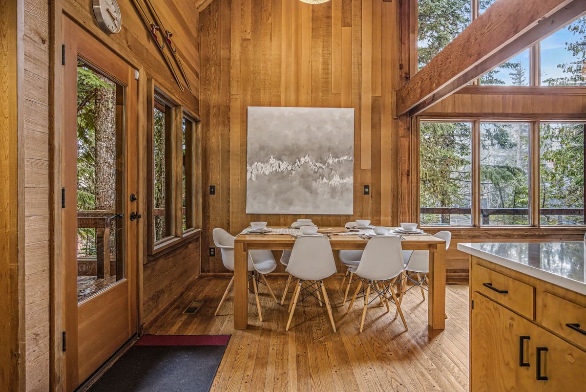 Holzhutte - Mid-century alpine retreat - Hot tub — photo 22