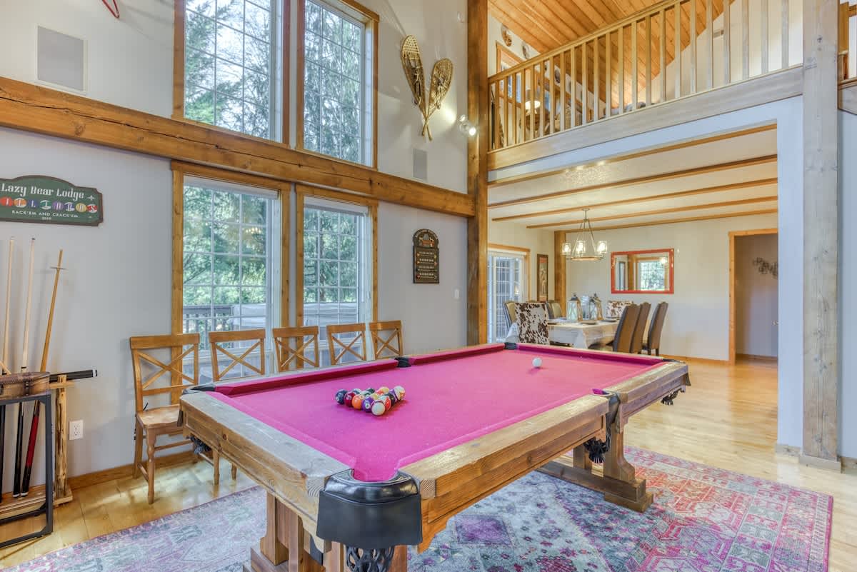 Lazy Bear Lodge: Hot Tub, Game Room & Dogs OK — photo 3