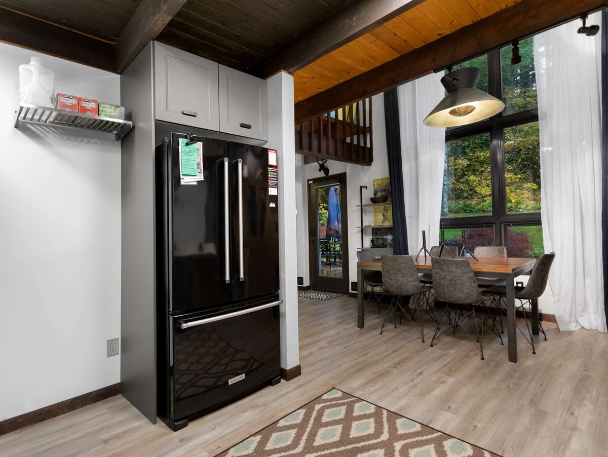 Lolowood Chalet - Modern Mt. Hood Forest Escape — photo 25
