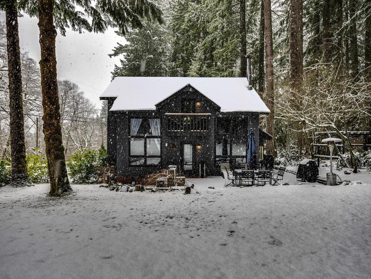 Lolowood Chalet - Modern Mt. Hood Forest Escape — photo 59