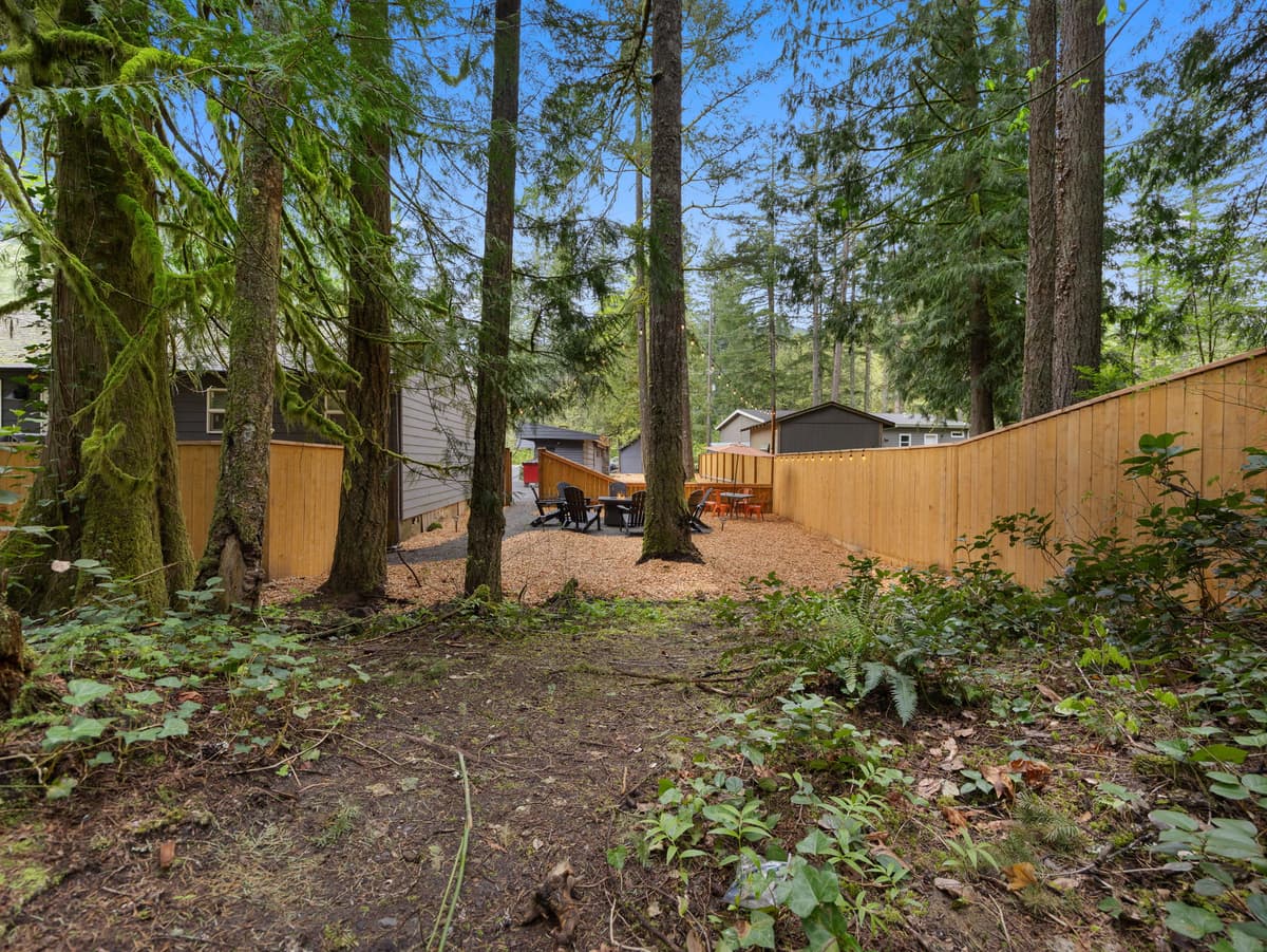 Pet-Friendly, Private BBQ Deck - Mt Air Unit 7 — photo 44