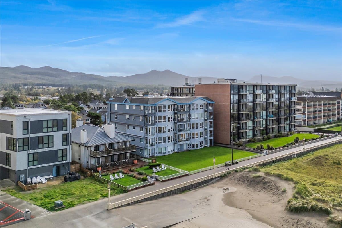 Promenade 501 - Oceanfront Top Floor Views — photo 44