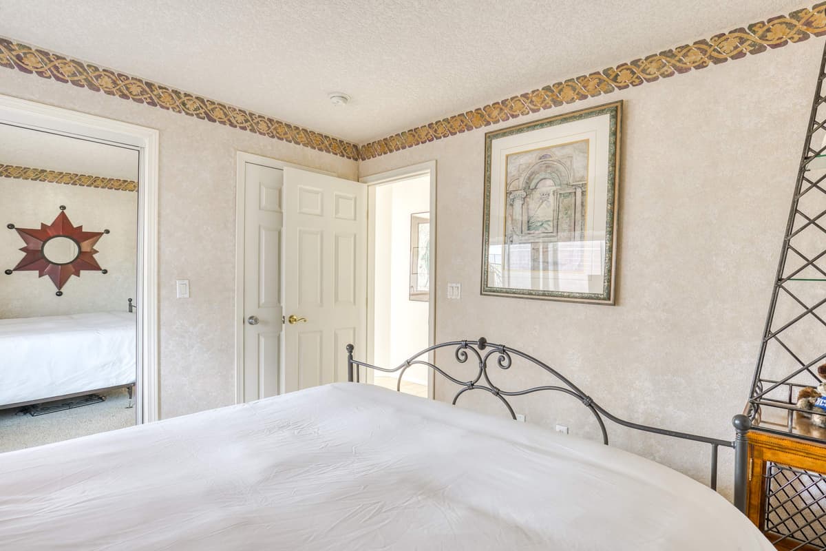 Promenade 501 - Oceanfront Top Floor Views — photo 33